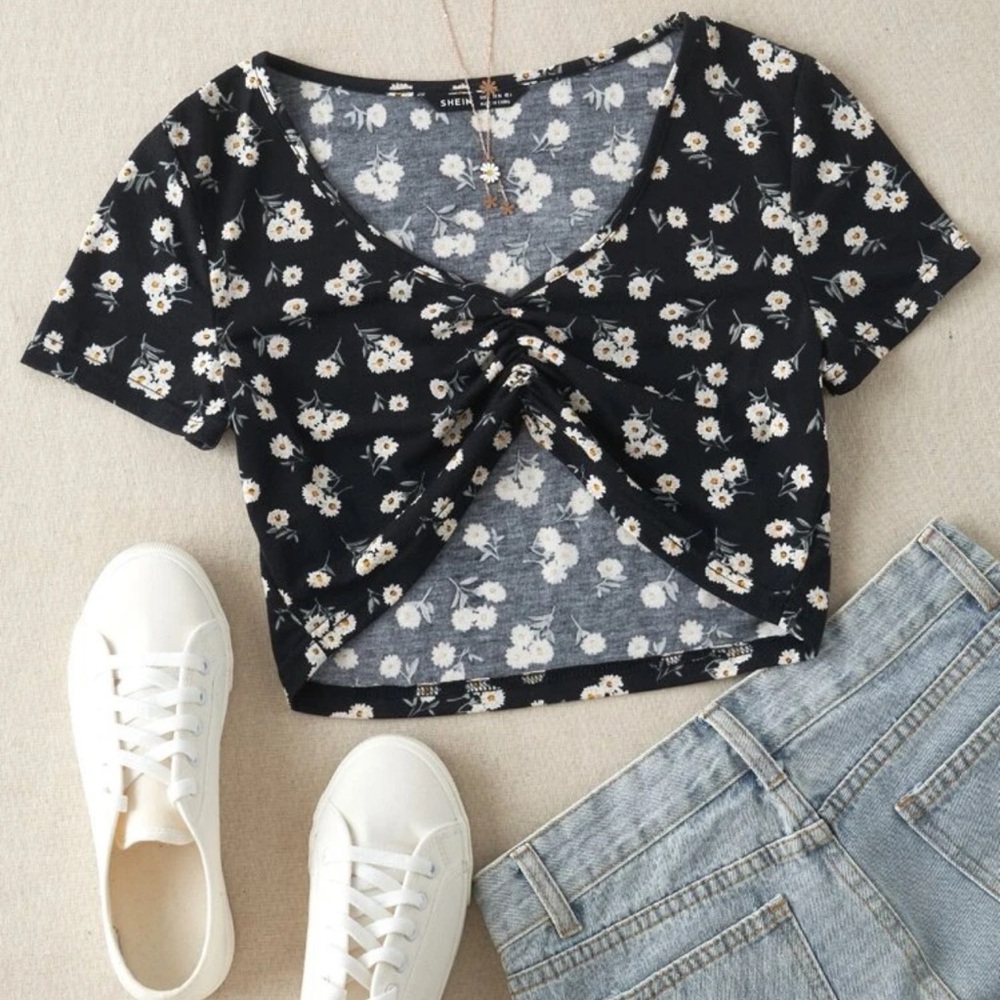 Floral cotton top, Brand NEW